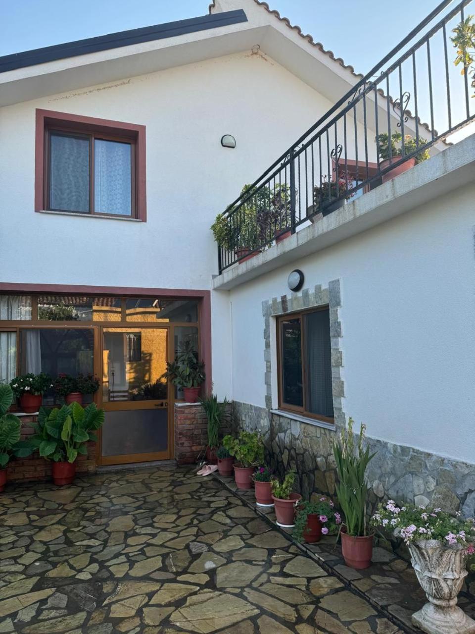 Villa Zefi Rrenc Shkoder Exterior photo